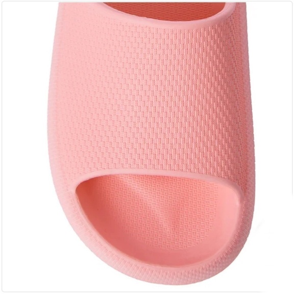 32 Degrees Unisex Cushion Slide Cloud slides, light pink XL - Picture 5 of 8